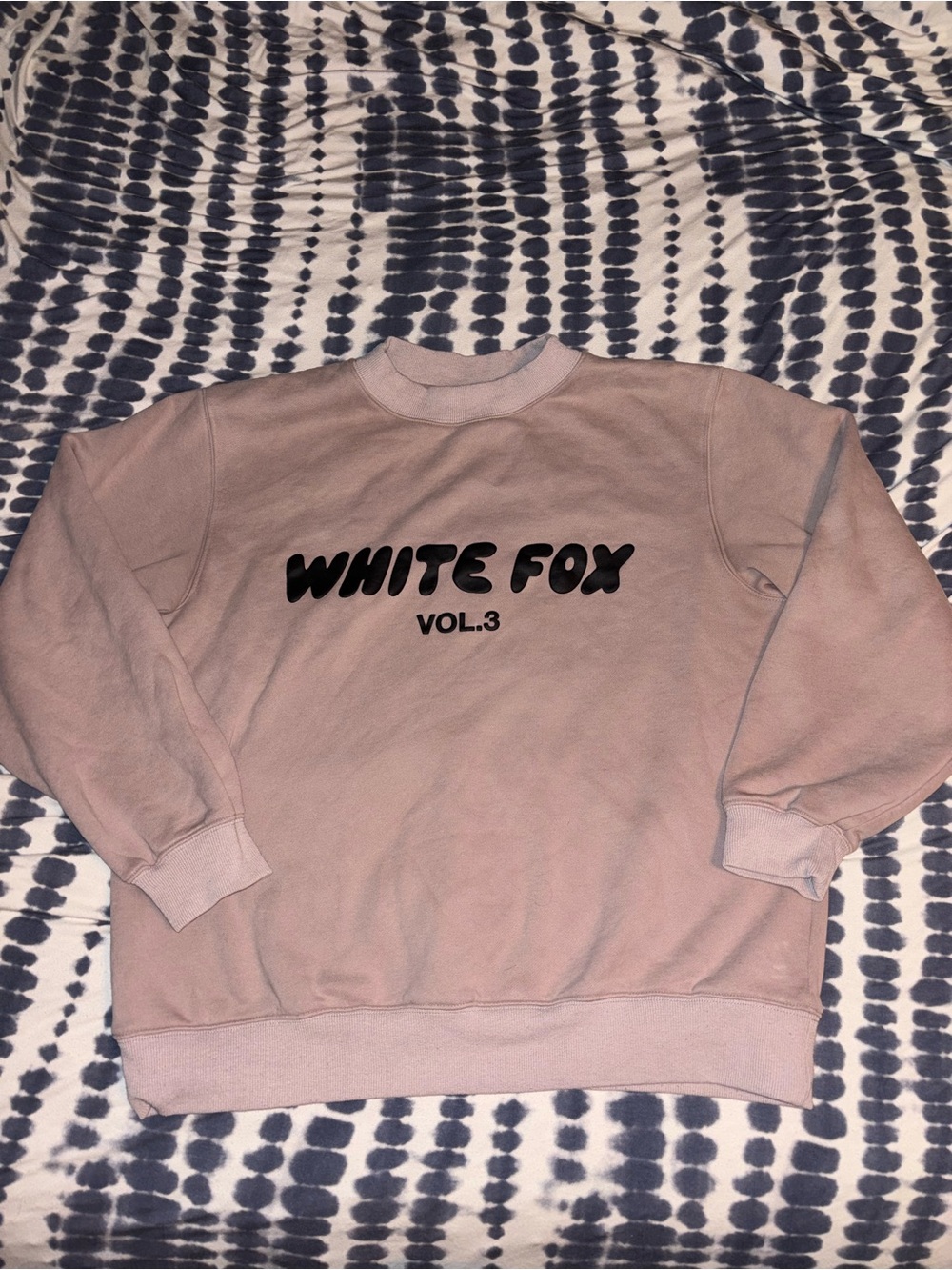 White fox Vol.3 women’s Crewneck Sweater - beige Pink